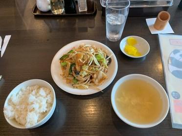 B定食(肉野菜炒め定食)